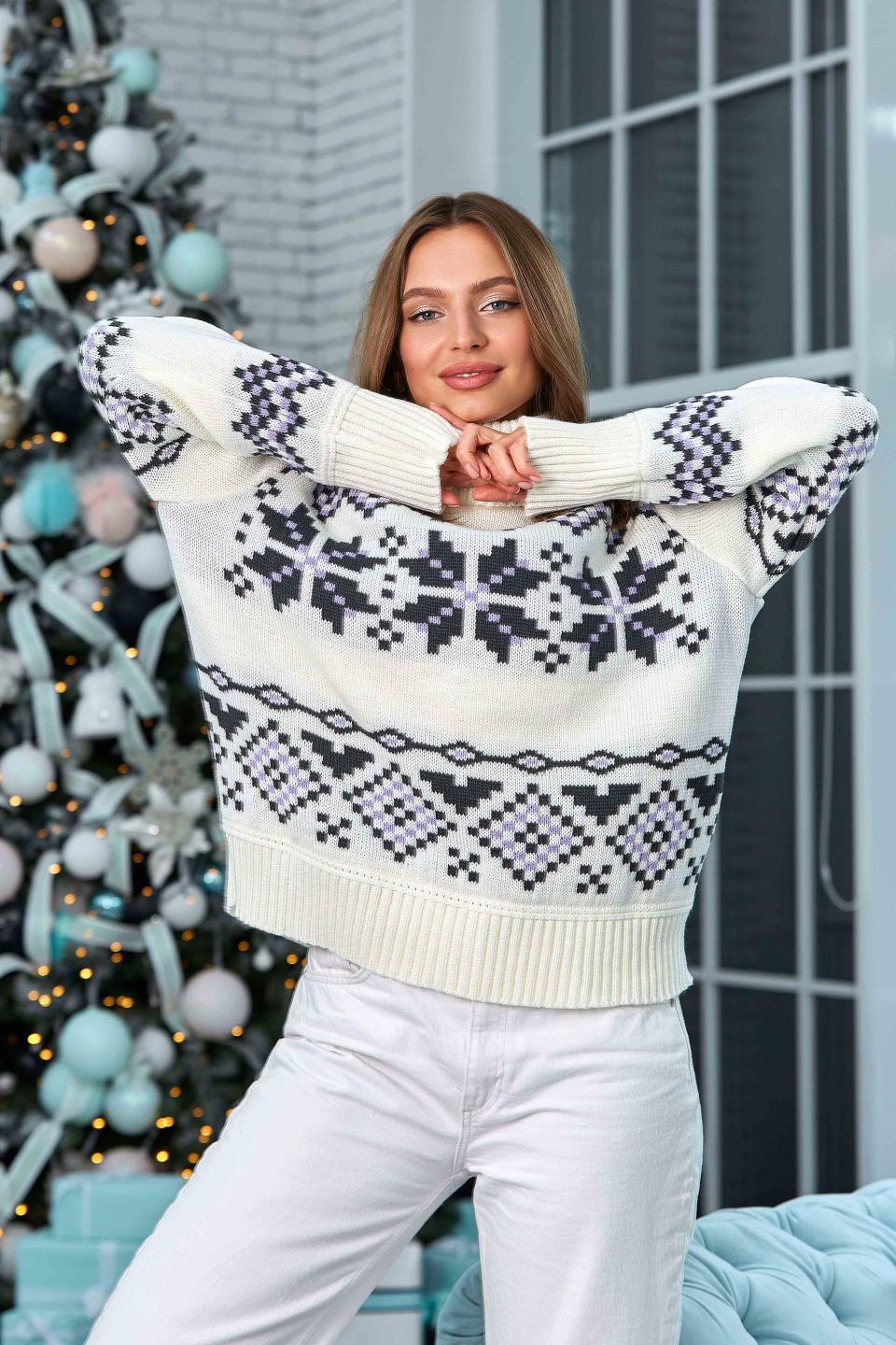 Теплий светр із норвезьким орнаментом «Берта» (молоко, графіт, фіолетовий)