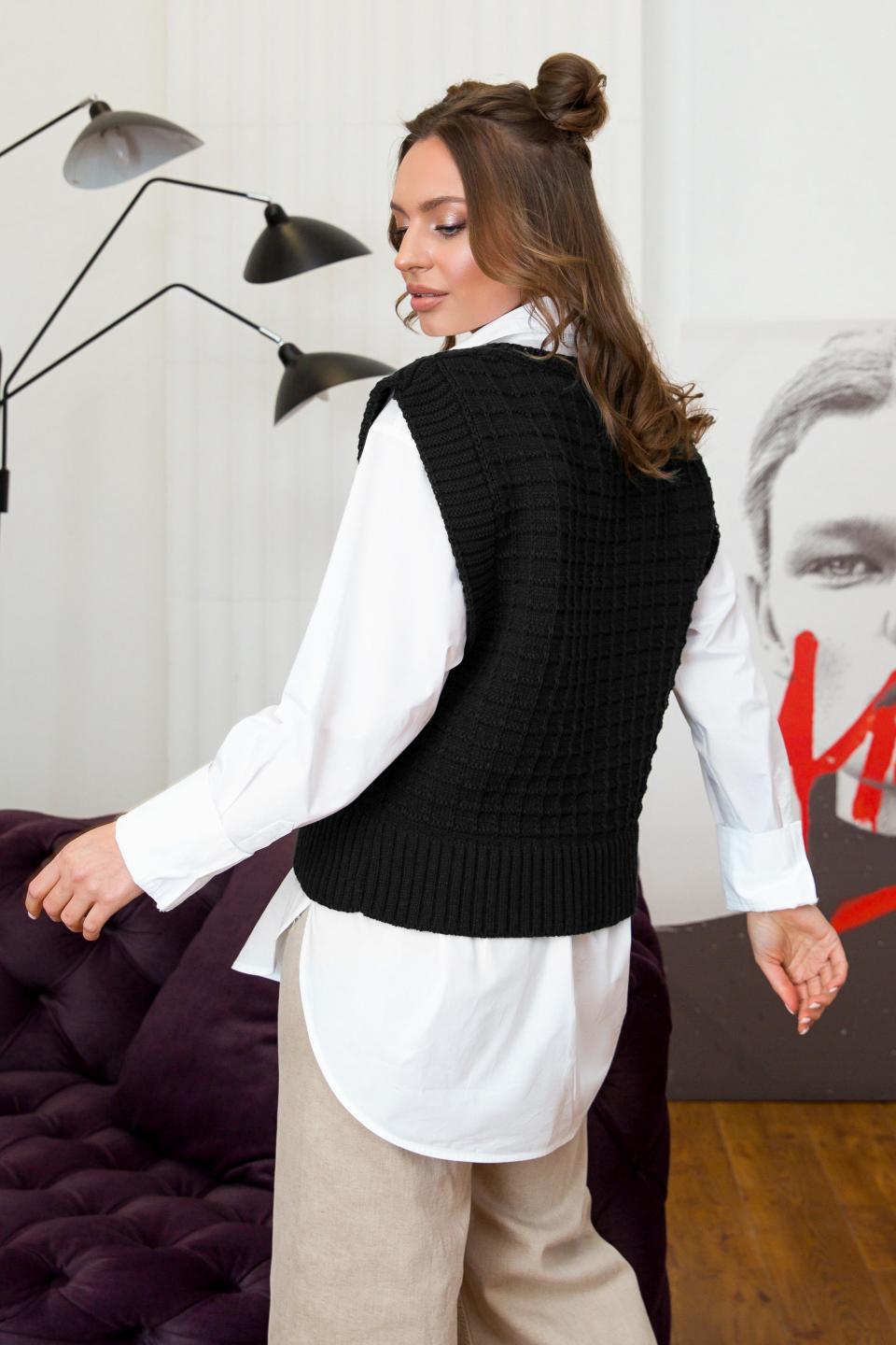 Molly Women&#39;s Knitted Vest (Black)