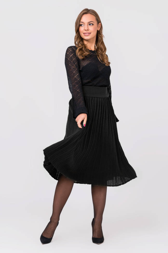 Midi pleated knitted skirt (black)