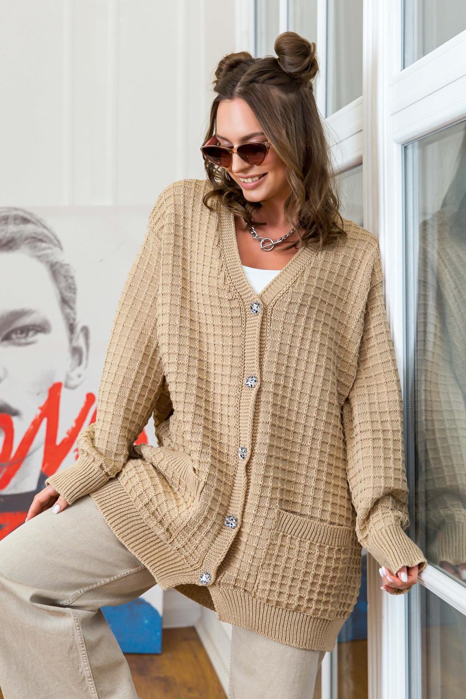 Long cardigan sweater with buttons &quot;Ilona&quot; (beige)