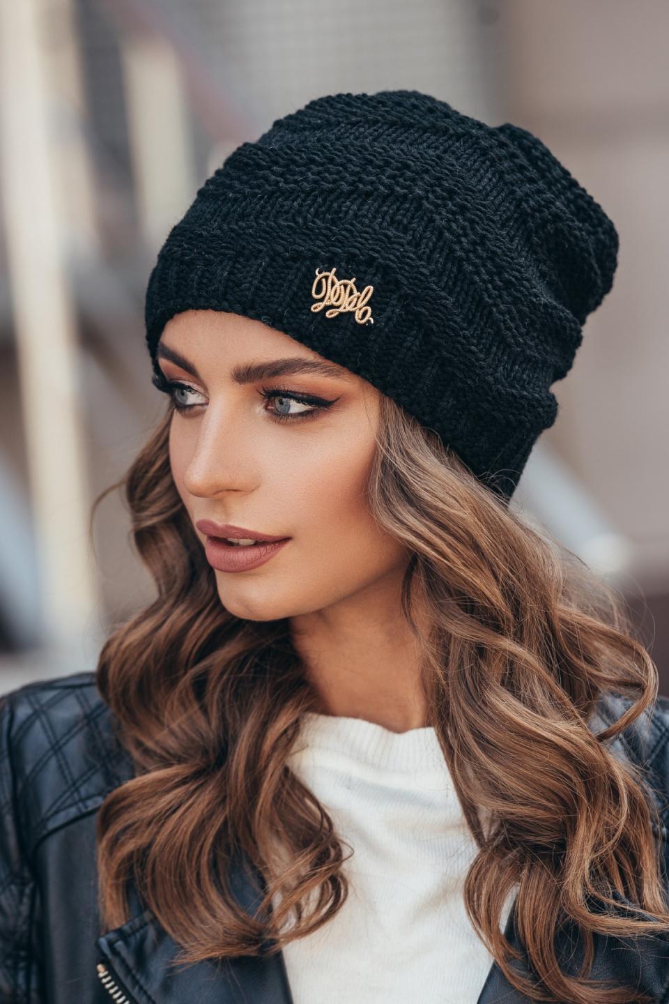 Warm women&#39;s knitted hat &quot;Lyra&quot; (black)