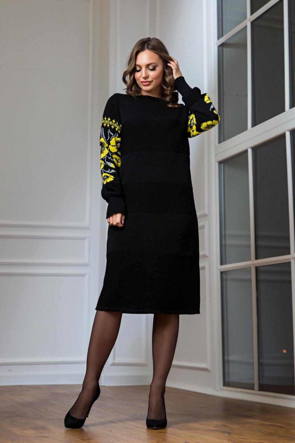 Тепла в'язана сукня в етно стилі «Любава» (чорний, жовтий, світло-сірий)