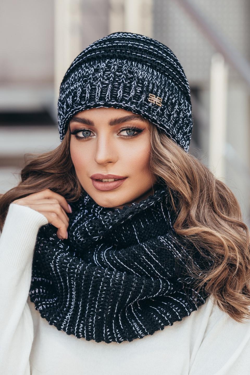 Set: knitted hat and snood &quot;Mulled wine&quot; (black melange)