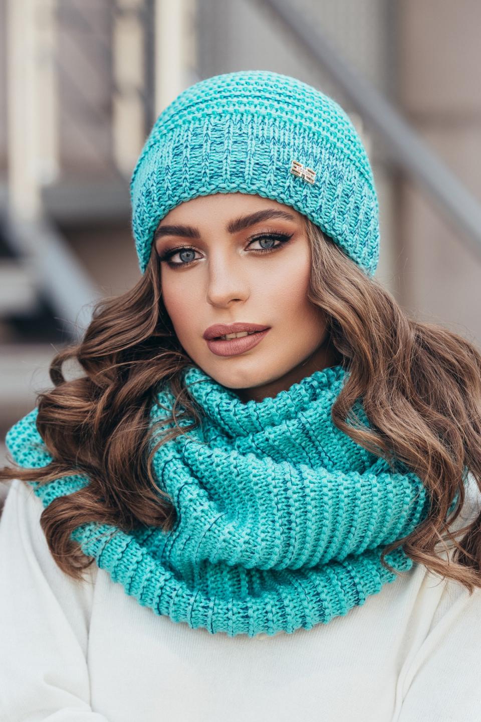 Set: knitted hat and snood &quot;Mulled wine&quot; (mint melange)