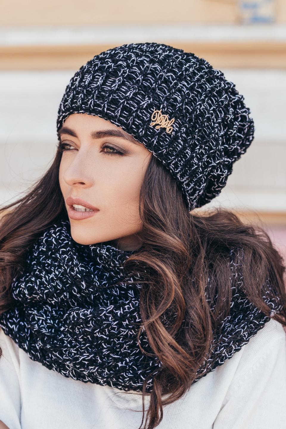 Set: knitted hat and snood &quot;Suzy&quot; (black melange)
