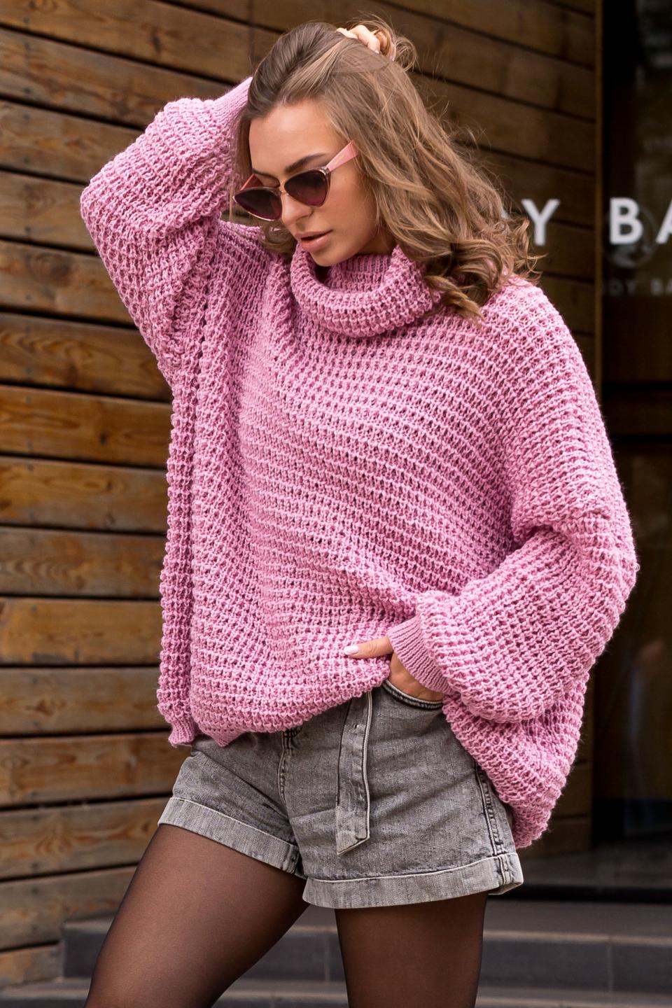 Warm knitted sweater oversize &quot;Freestyle&quot; (dark pink)