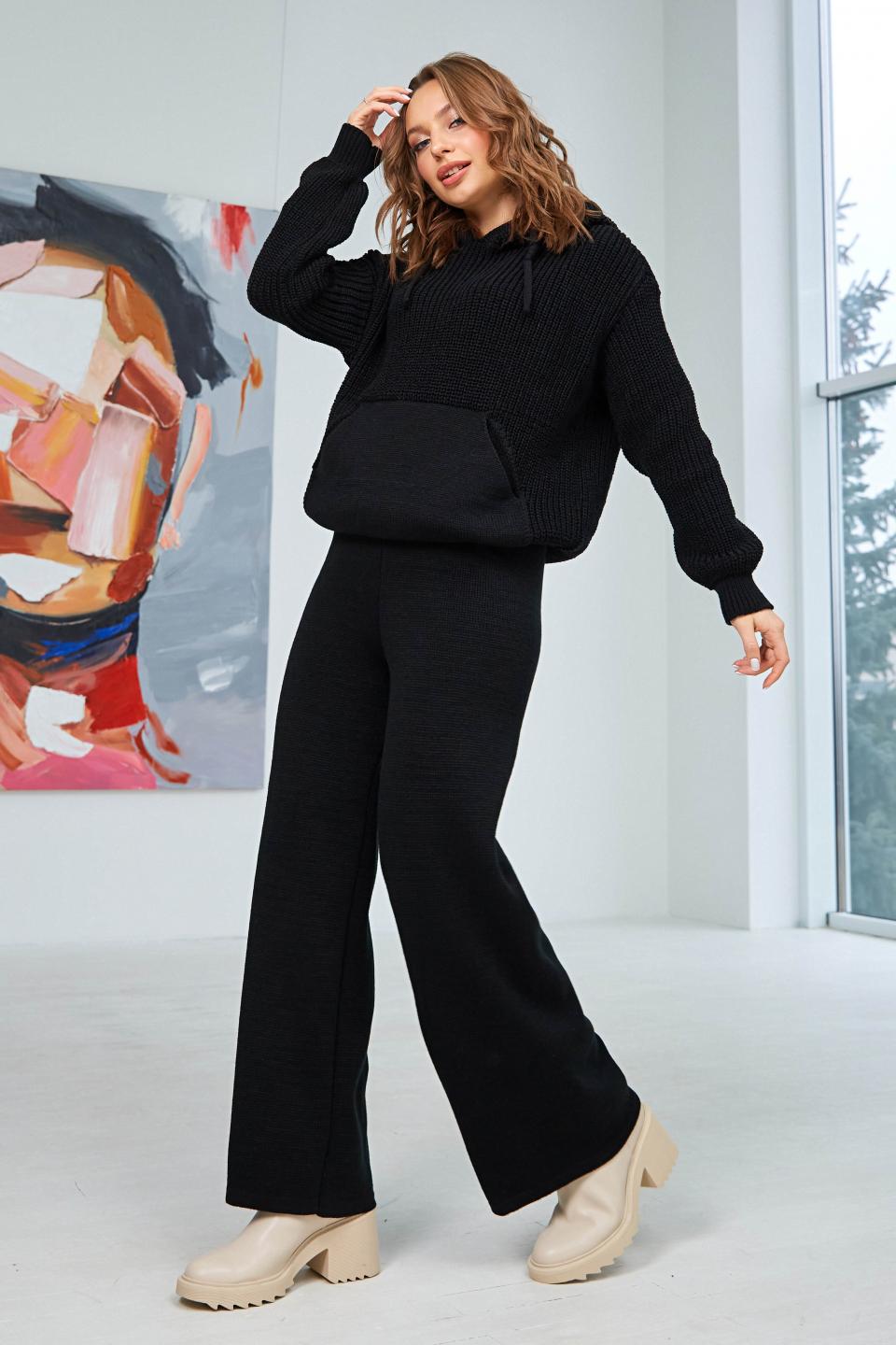 Warm suit: sweater «Voyage» and trousers (black)