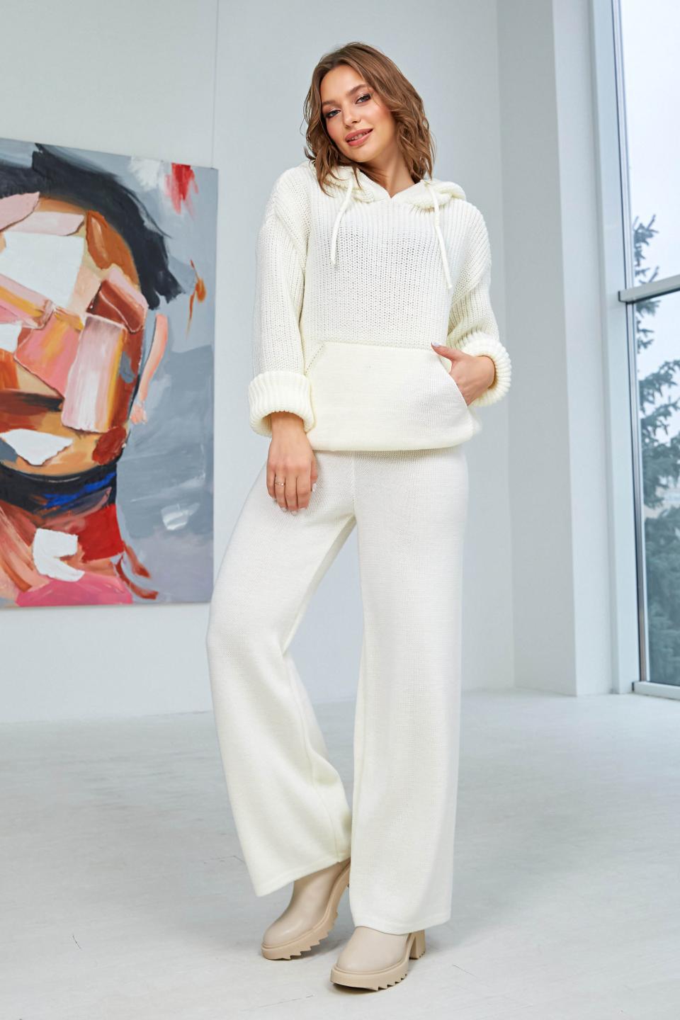 Warm suit: sweater «Voyage» and trousers (ivory)