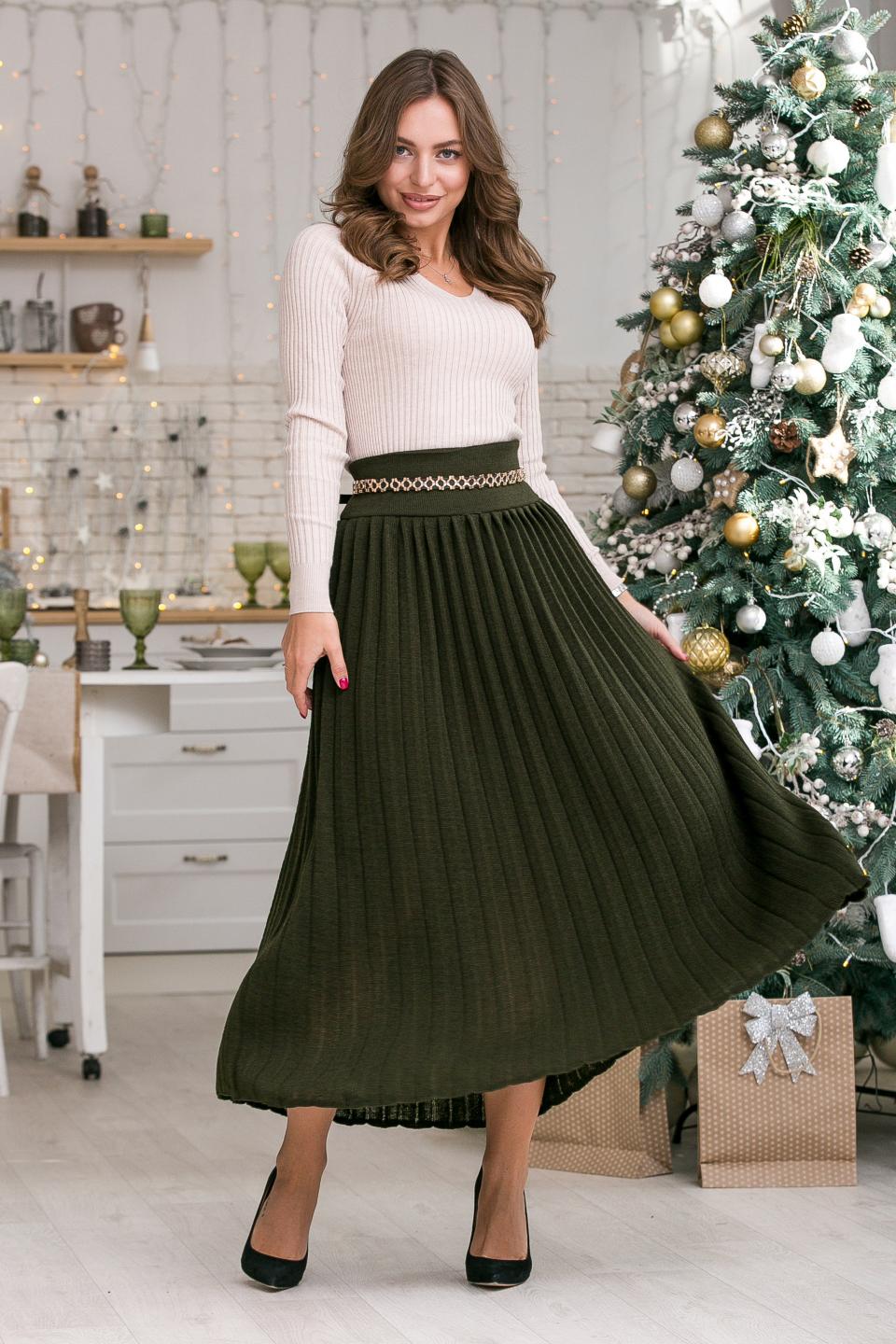 Pleated maxi knitted skirt (khaki)