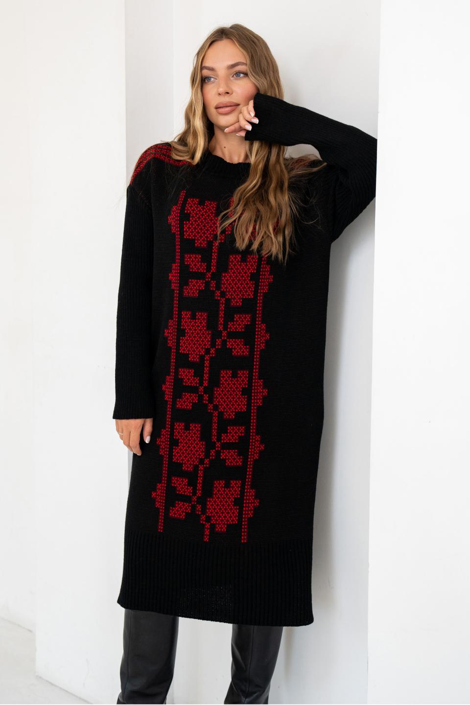 В'язана сукня вишиванка «Вербена» (чорний, бордо, алий)