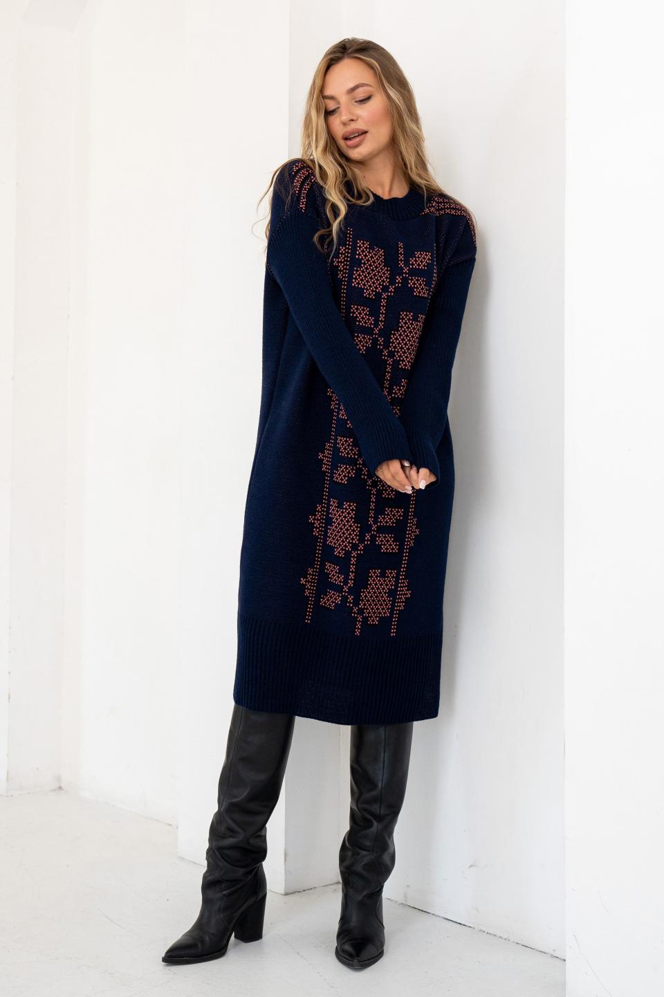 В'язана сукня вишиванка «Вербена» (синій, чорний, корал)
