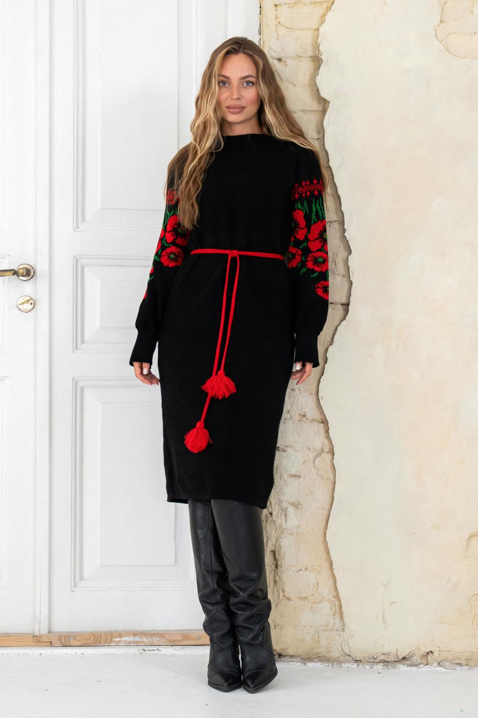 Warm knitted dress in ethnic style "Lyubava" (black, red, green