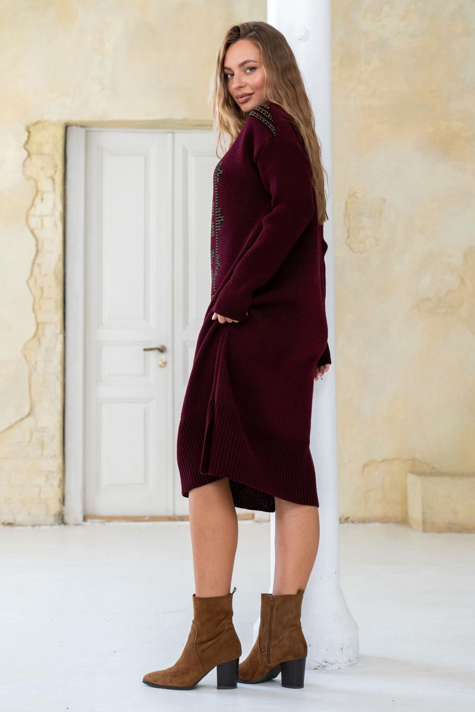 В'язана сукня вишиванка «Вербена» (бордо, чорний, карамель)