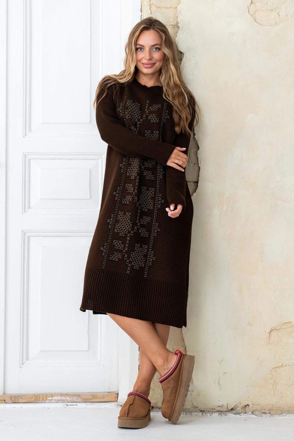 В'язана сукня вишиванка «Вербена» (шоколад, чорний, карамель)